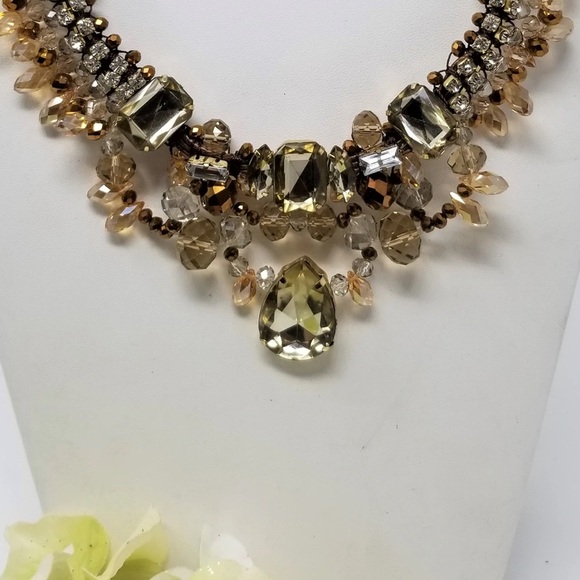 Necklace made with Swarovski Crystas - Picture 10 of 11